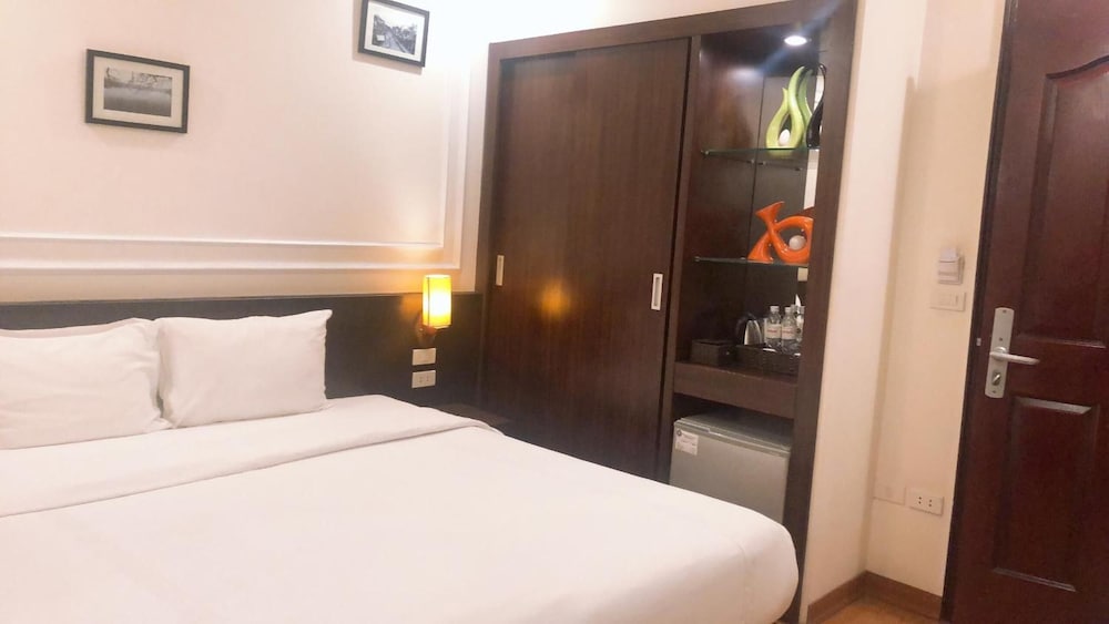 Rising Dragon Legend Hotel 6/31