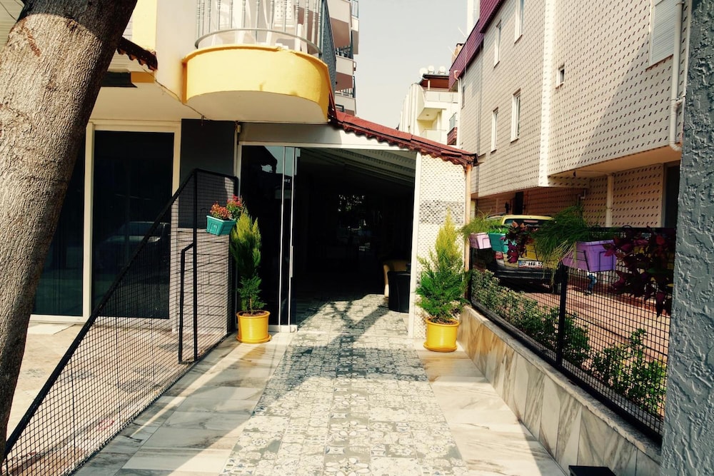Ale Park Hotel 69/80