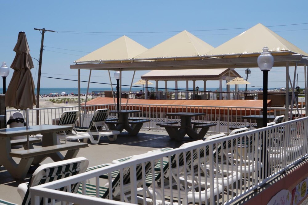 Beau Rivage Beach Resort 27/58