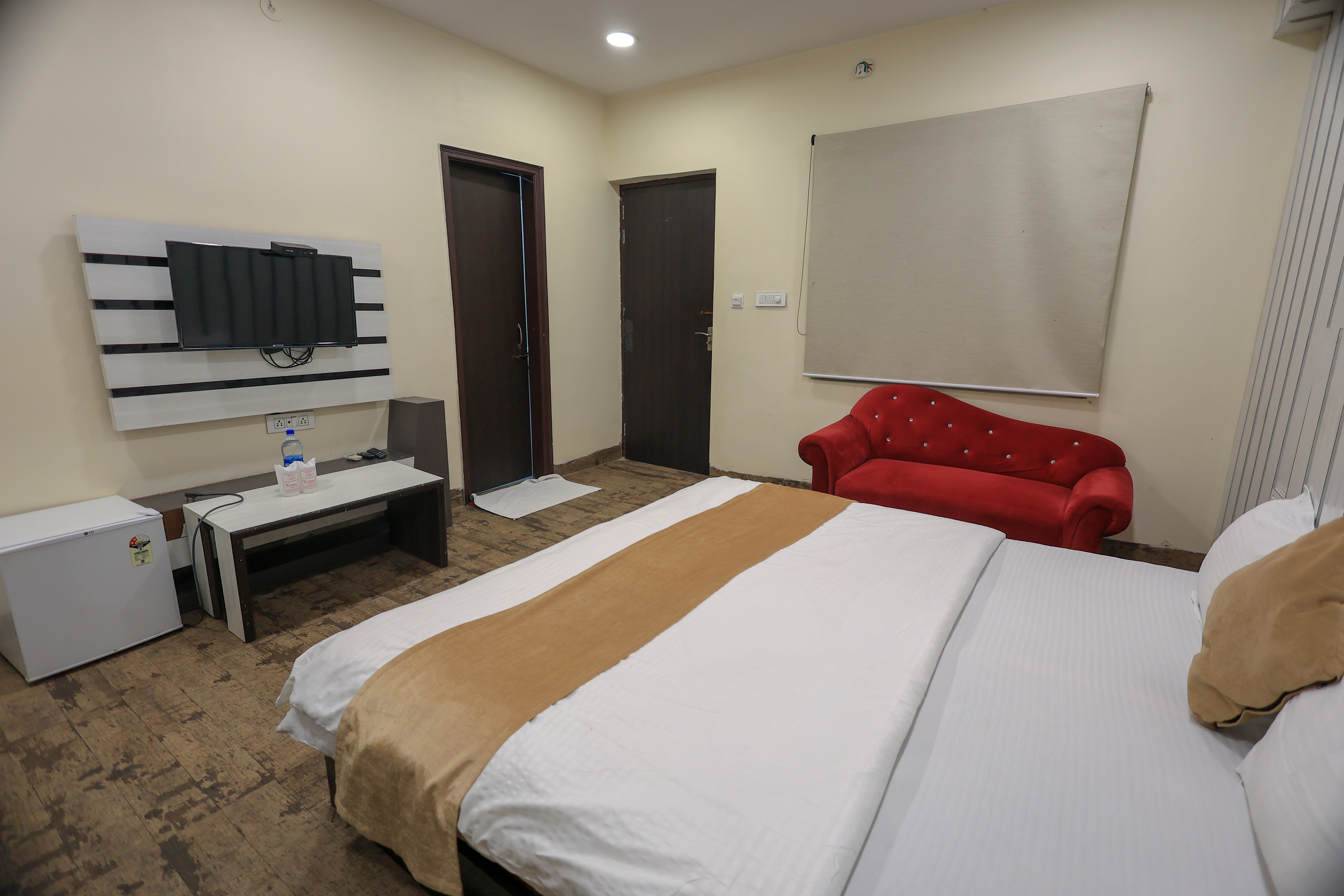 Hotel Mandakini Royale 23/41