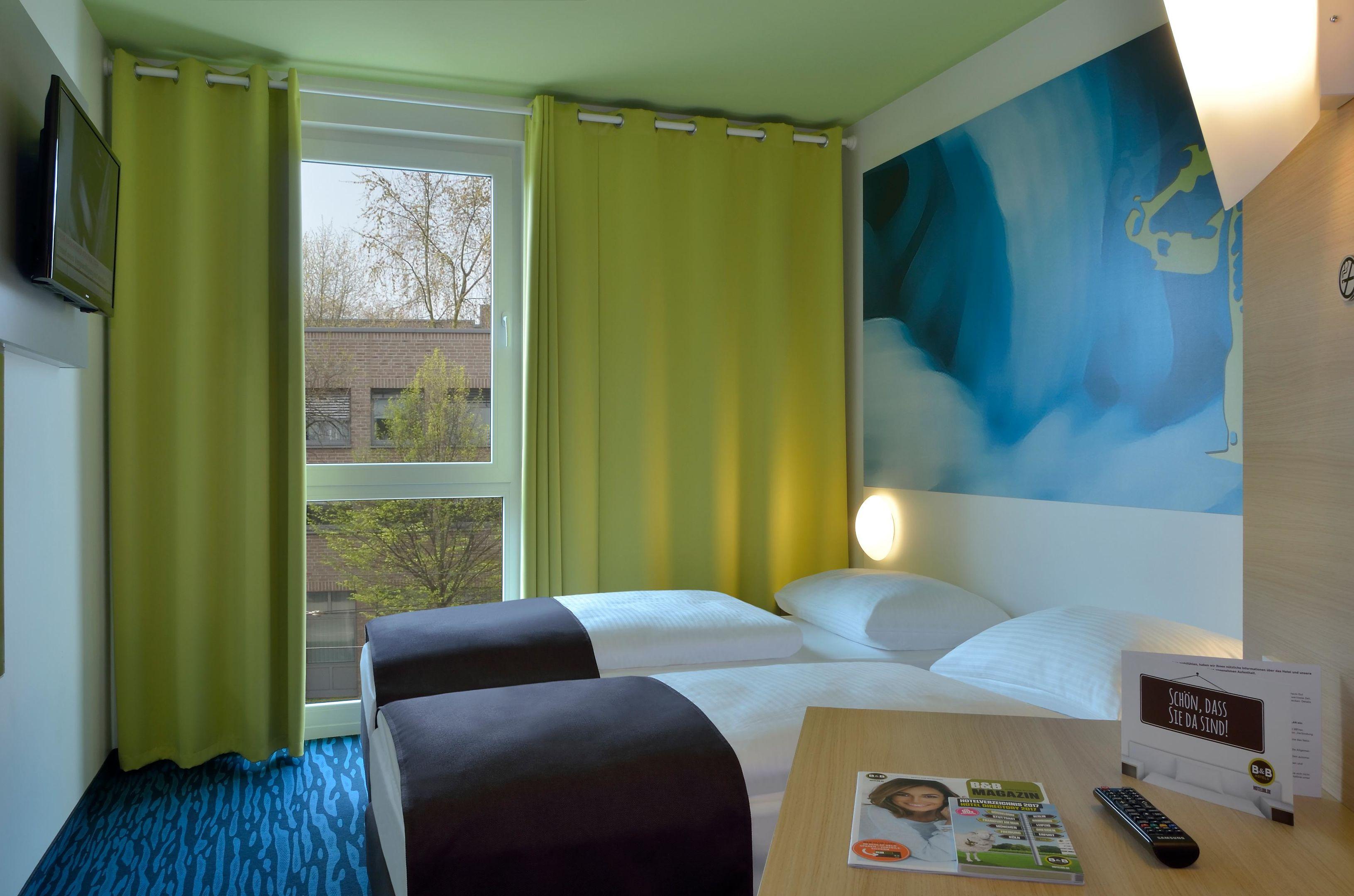 Room, Single, Double Bed
