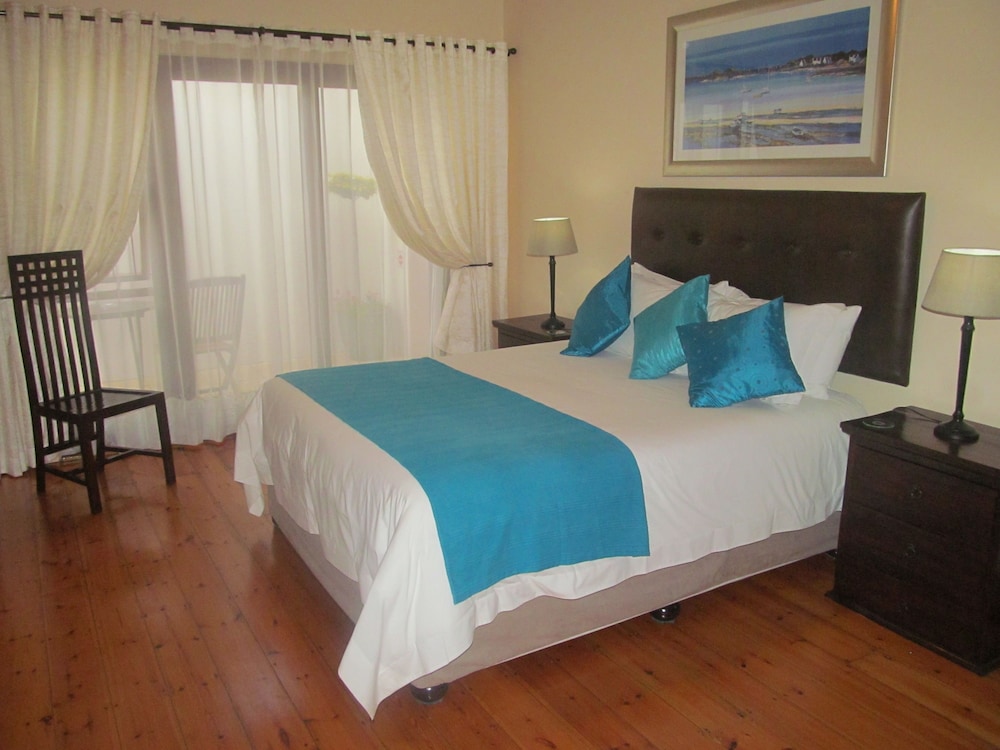 Aquamarine Guest House 10/73