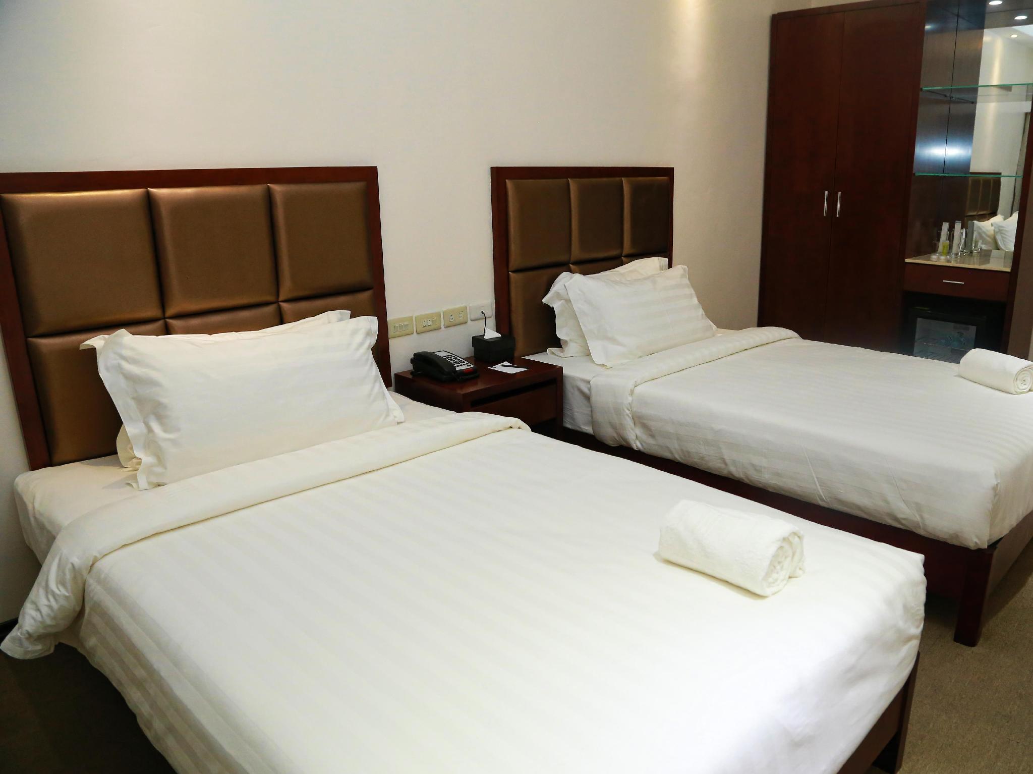 Big Hotel Suites 8/14