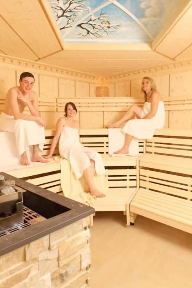 Wellness-Privatehotel Post An Der Therme 25/50