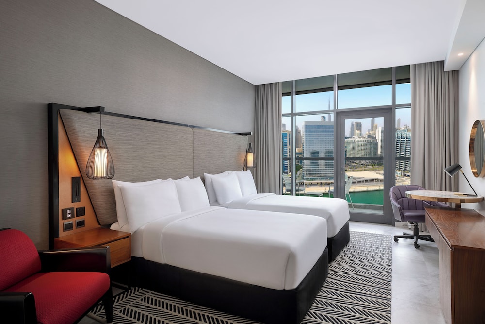 DELUXE, TWIN BEDS, BALCONY