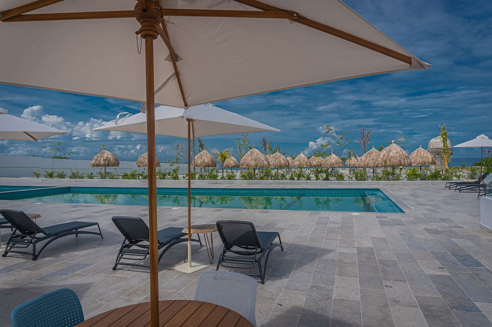 Wyndham Santa Marta Aluna Beach 72/75