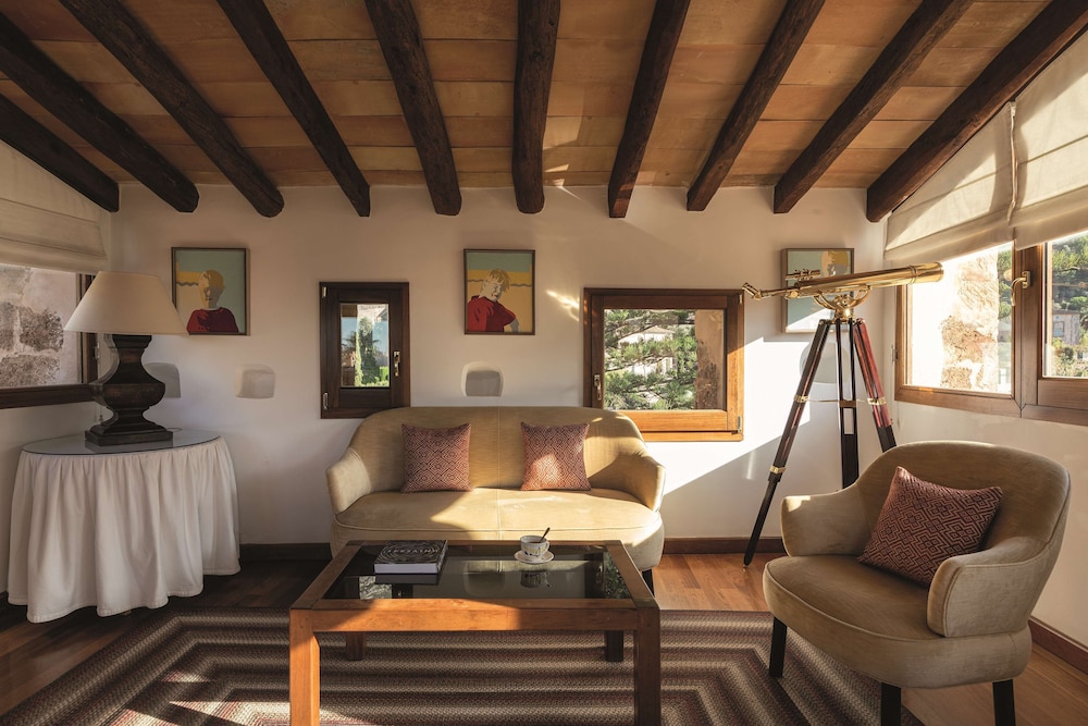 Tower, Junior Suite