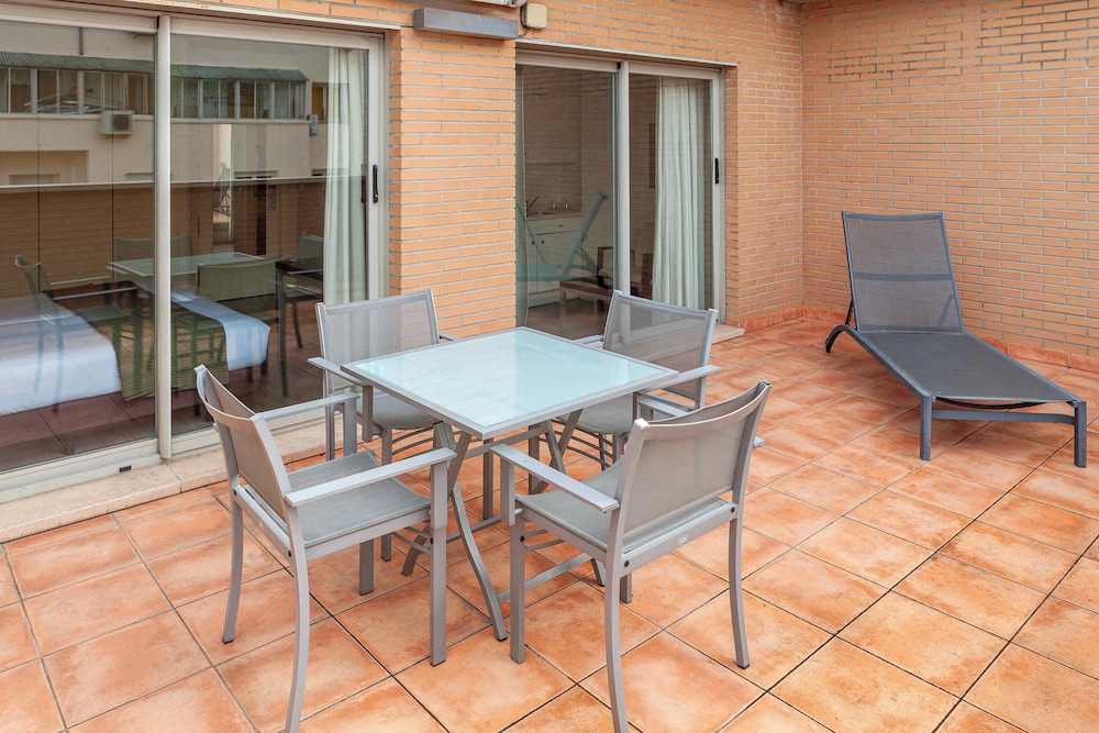 Suites Viena Plaza de Espana 45/61