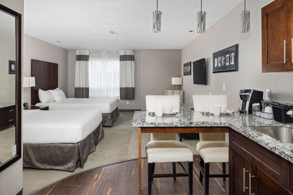 Home Inn Suites Yorkton 56/65
