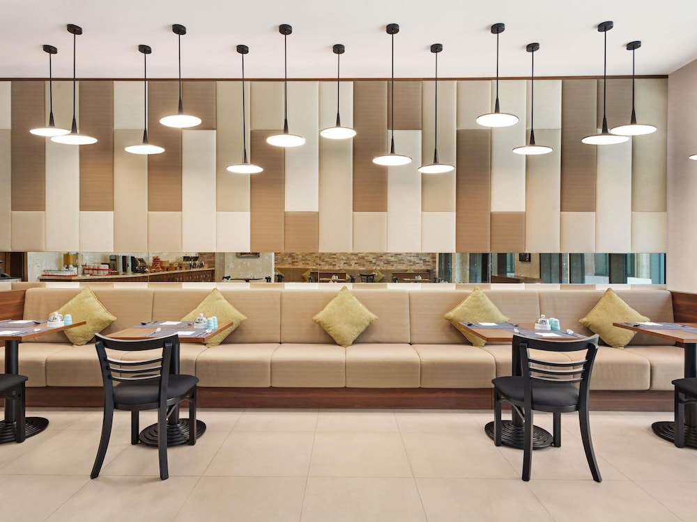 ibis Styles Dubai Gold District 43/50
