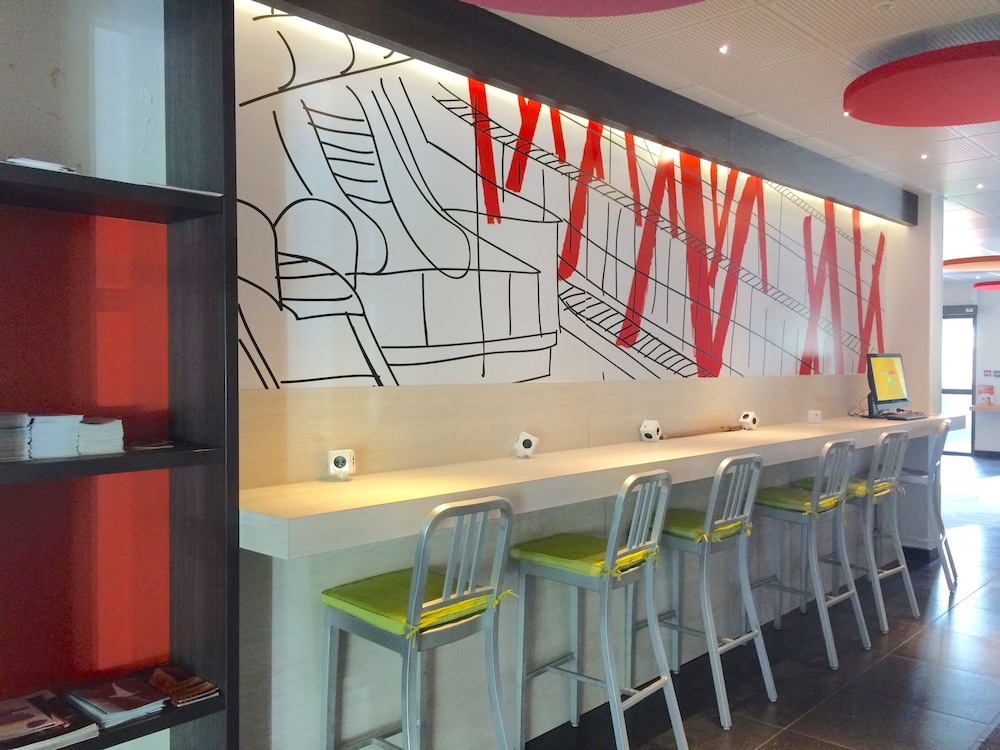 Ibis Styles Romans Valence Gare Tgv 59/71