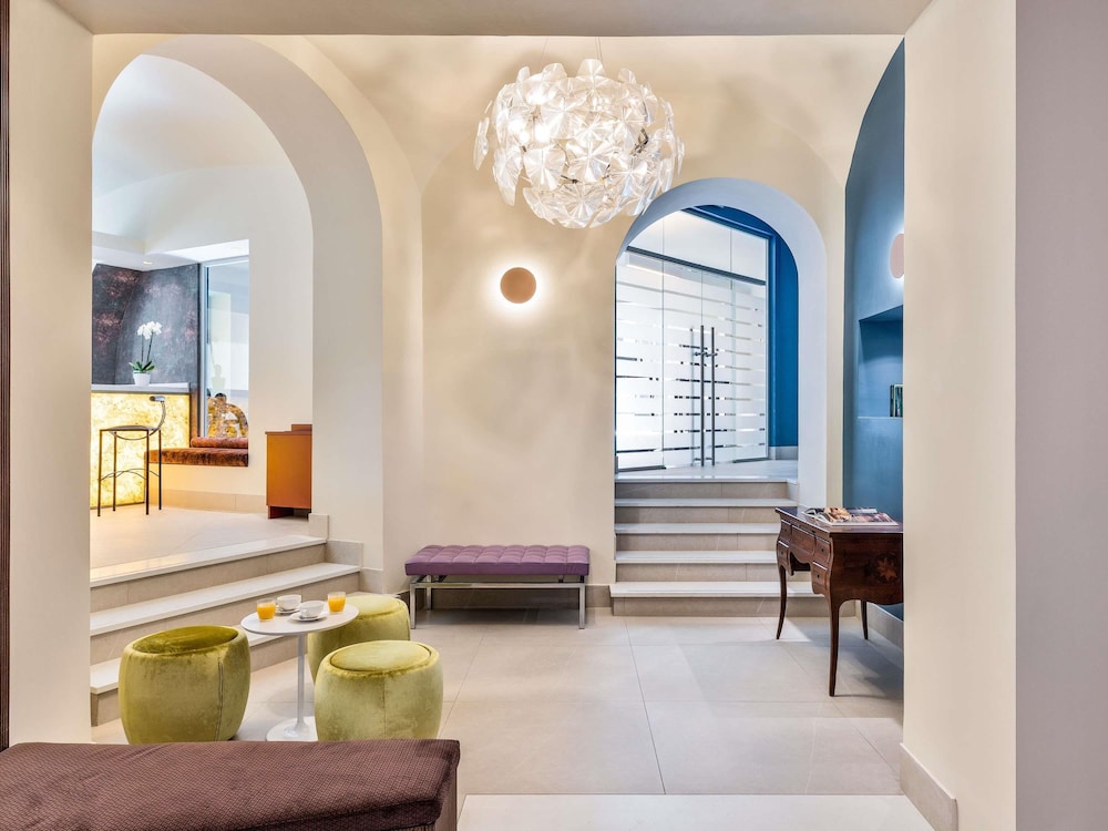 Mercure Napoli Centro Angioino 22/47