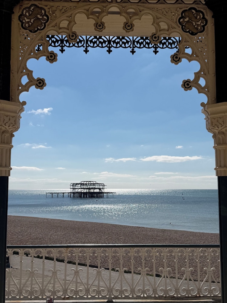 BRIGHTON HOTEL(FORMERLY BEST WESTERN BRIGHTON) 34/45