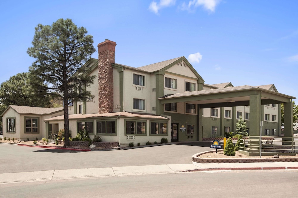 Days Inn & Suites by Wyndham East Flagstaff 1/36