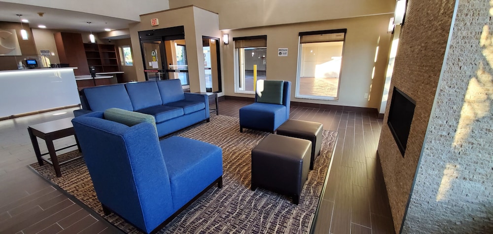 Comfort Inn Portland near I-84 and I-205 15/28