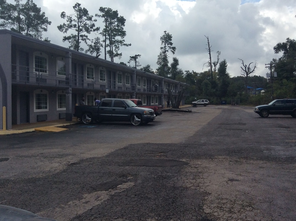 San Augustine Inn 25/33