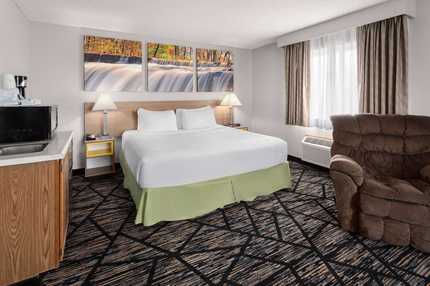 Days Inn by Wyndham Ogallala 12/31