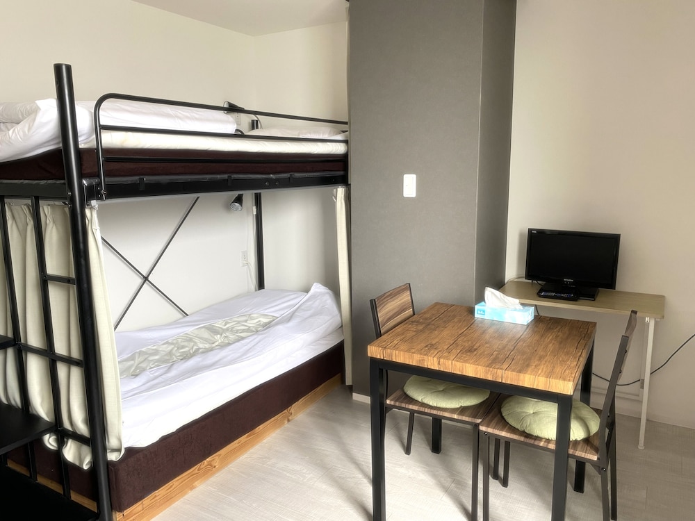 Hotel Mikado 19/67