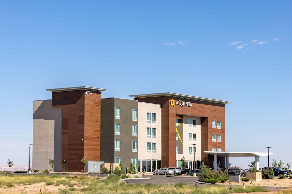 La Quinta Inn and Suites by Wyndham Holbrook Petrified Forest 3/39
