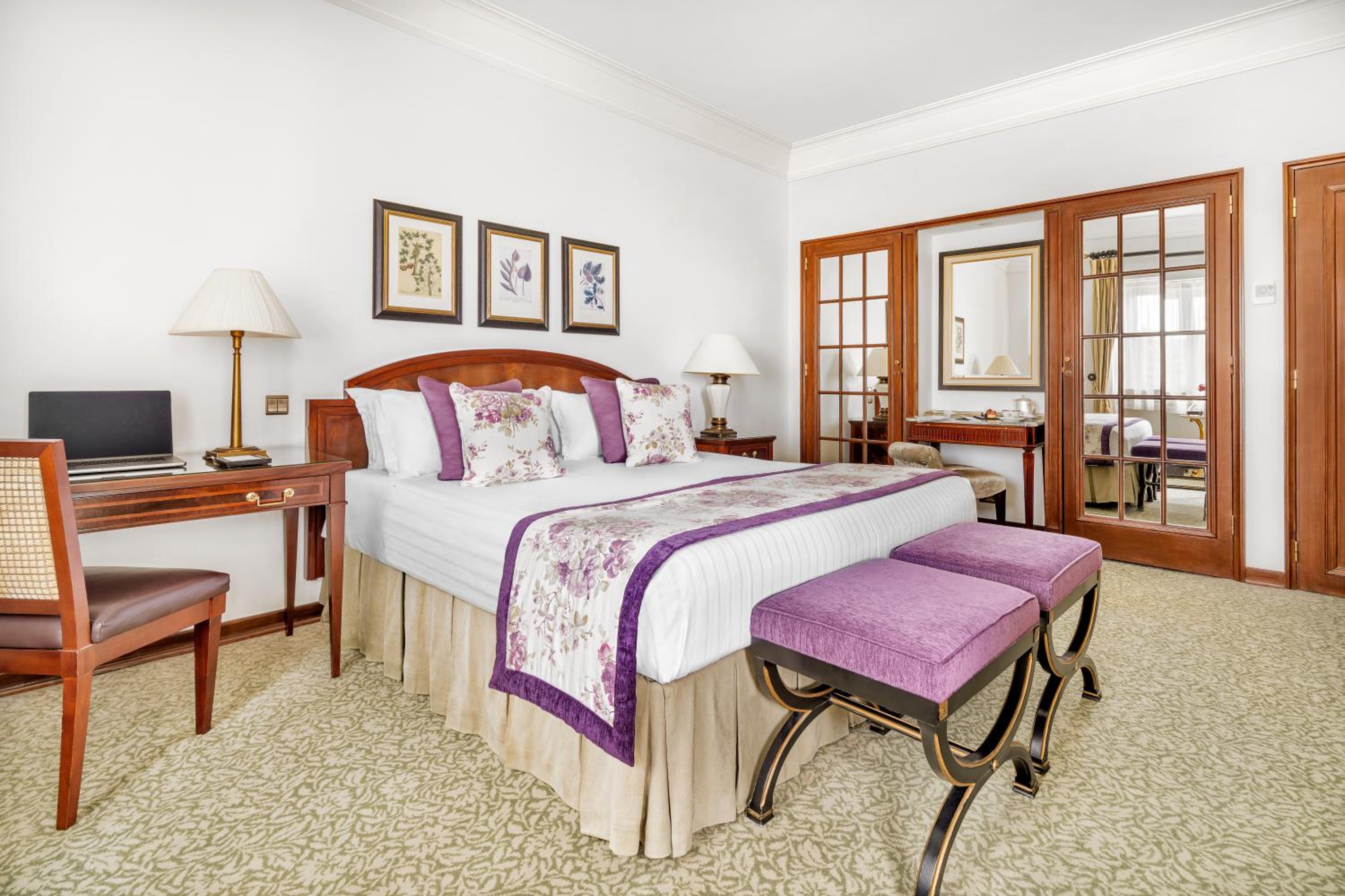 Superior, Deluxe, Double Bed, Pool and Sea View
