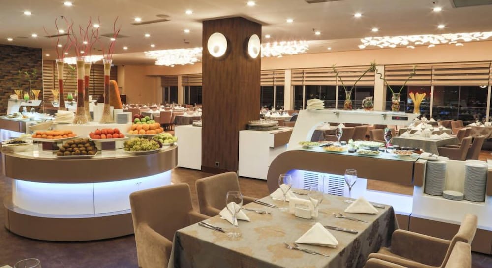 Nevali Hotel 41/50