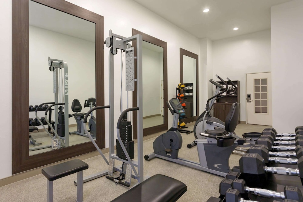 La Quinta Inn & Suites by Wyndham I-20 Longview South 23/43