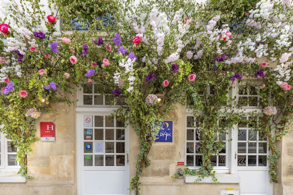 Hotel Jeanne D Arc Le Marais 2/52