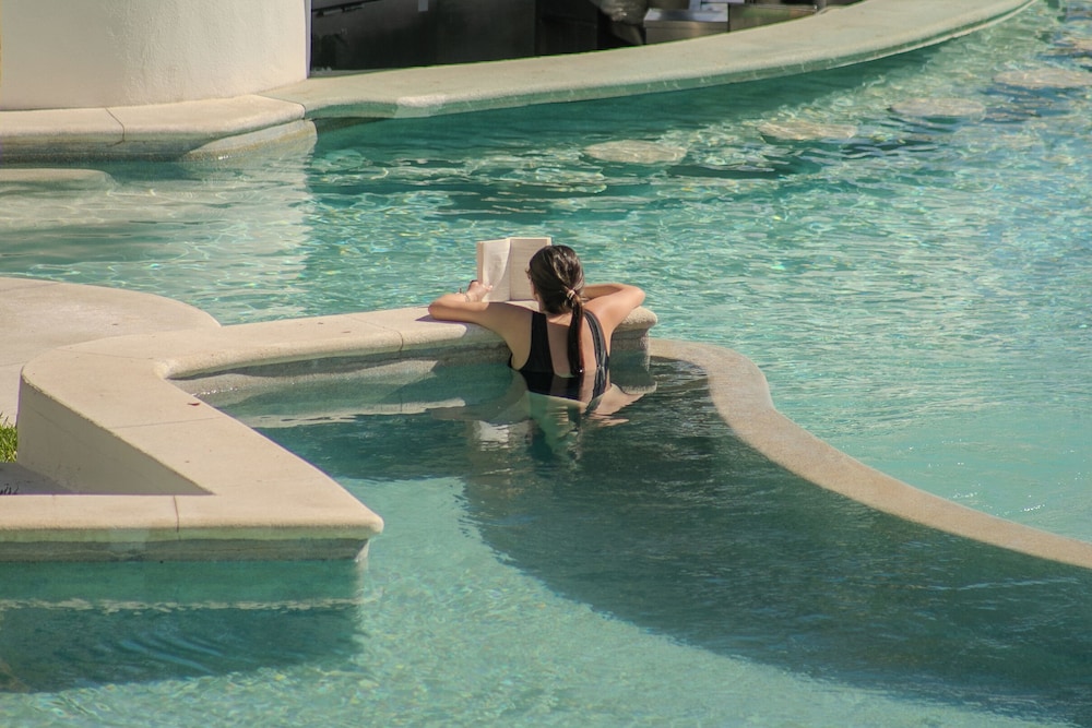 ME Cabo - Adults only 24/50