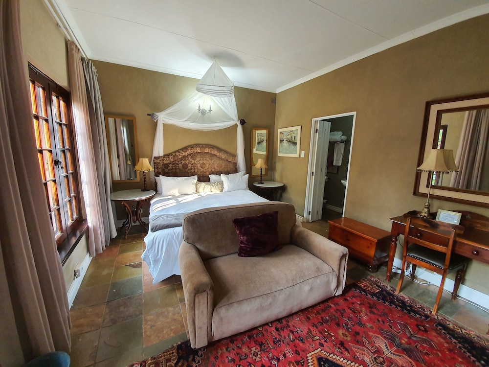 Waterhouse Guest Lodges 202 Lawley Street 11/50