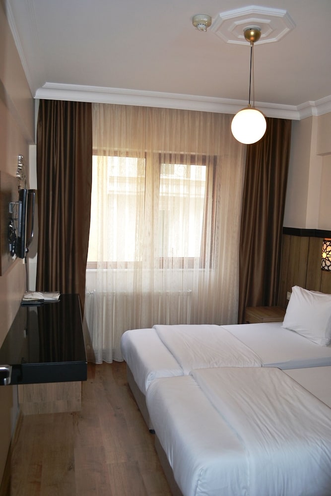 Istanbul Comfort Hotel 8/50
