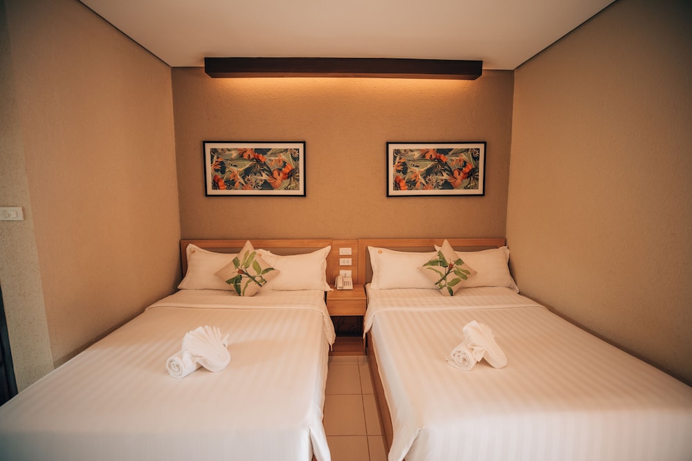 Pearl Vista De Coron Resort Hotel 7/50