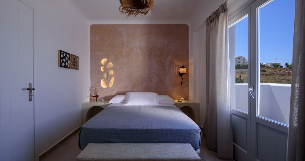 ACRO BLUE LUXURY VILLAS 12/60