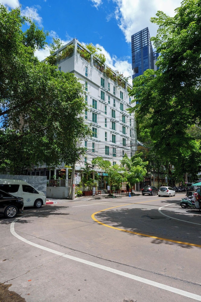 Sabai Sathorn Serviced Apartment 40/50