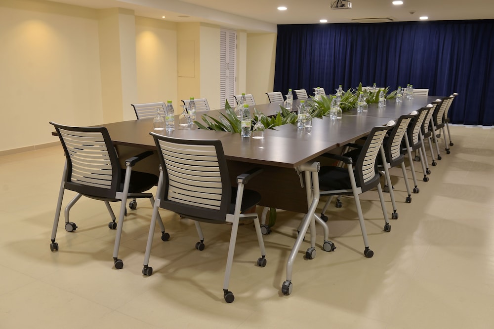Champa Central Hotel 53/60