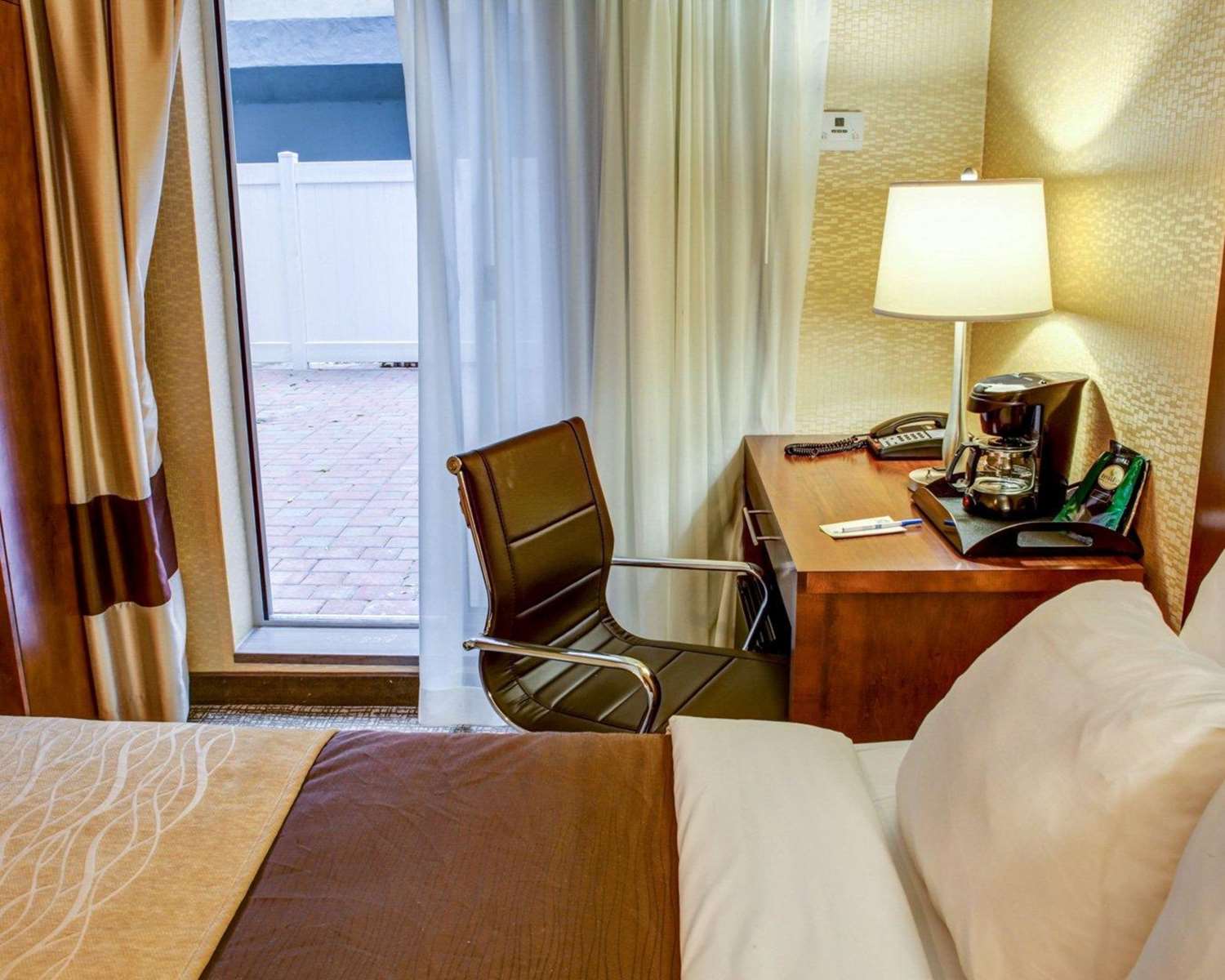 Ramada by Wyndham New York Times Square West 6/9