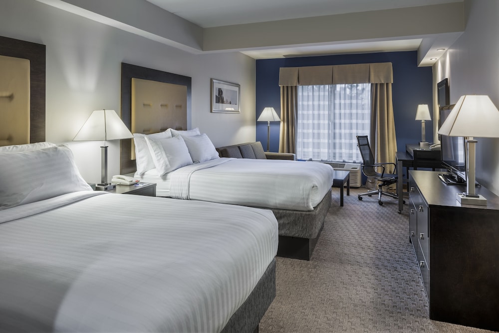 Holiday Inn Express Suites Laurel Lakes 15/58