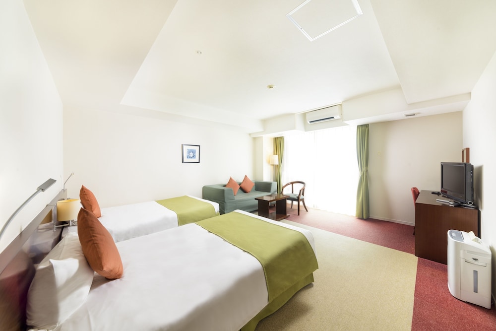Hotel Yugaf Inn Okinawa 24/67