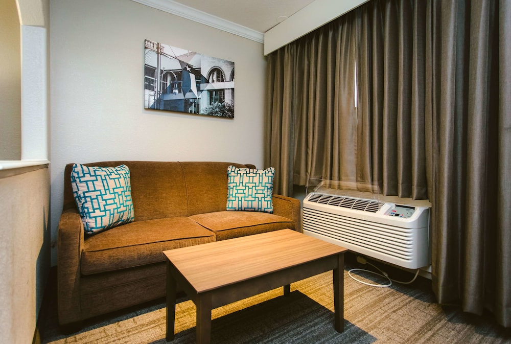 Best Western Pearland Inn 20/31