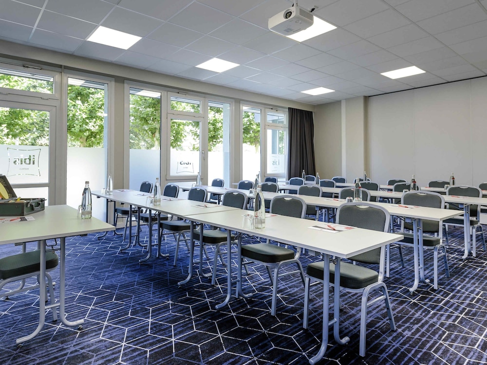 IBIS FRANKFURT MESSE WEST 49/61