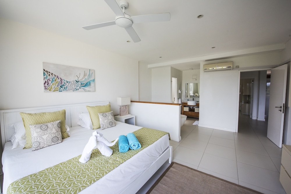 West Island by Horizon Holidays 25/76