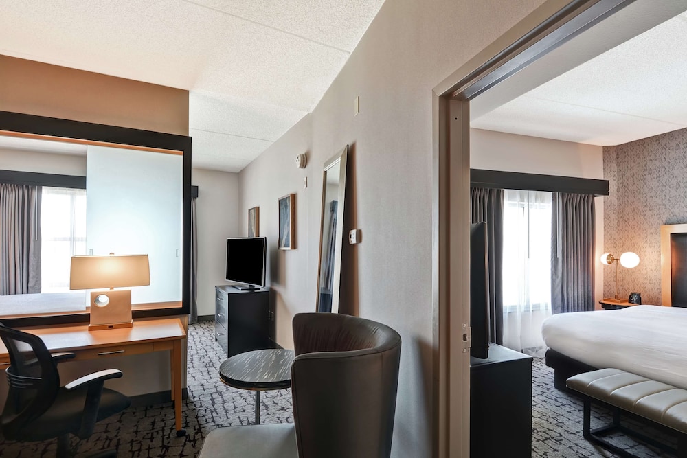Doubletree By Hilton Baton Rouge 27/44