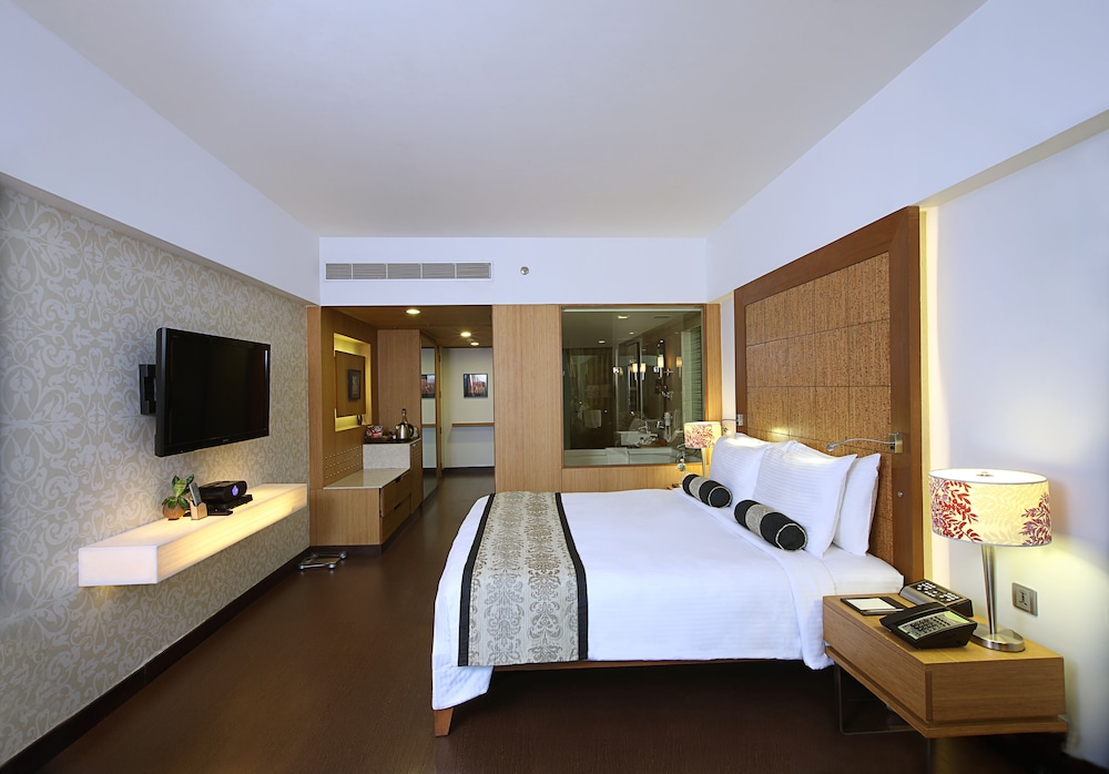 Fortune Select SG Highway, Ahmedabad - Member ITC Hotels Group 10/39