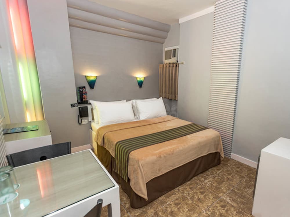 Urban Travellers Hotel Ex Shogun Suite Hotel 22/72