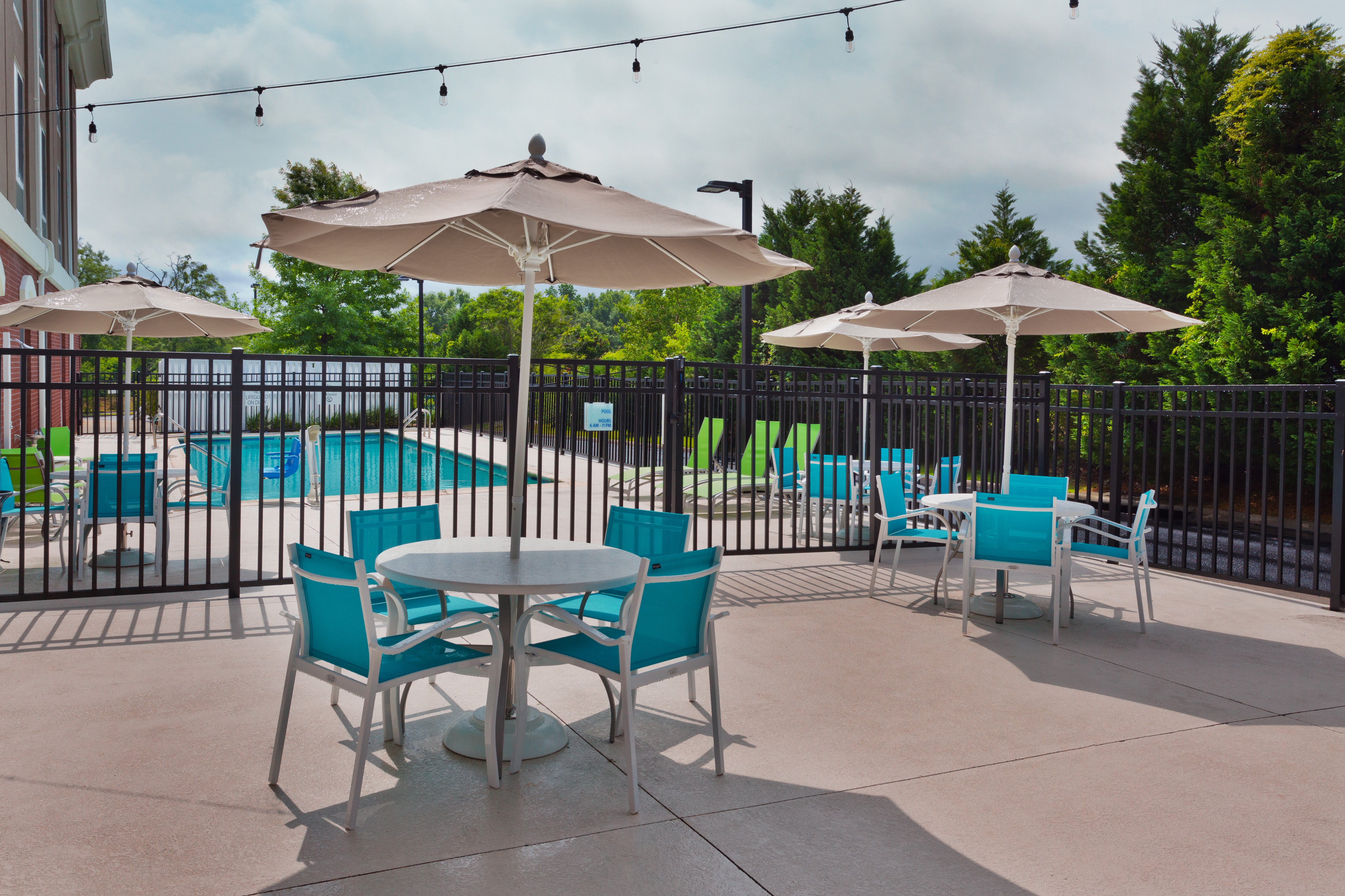 Holiday Inn Express Hotel and Suites Dothan North 23/29
