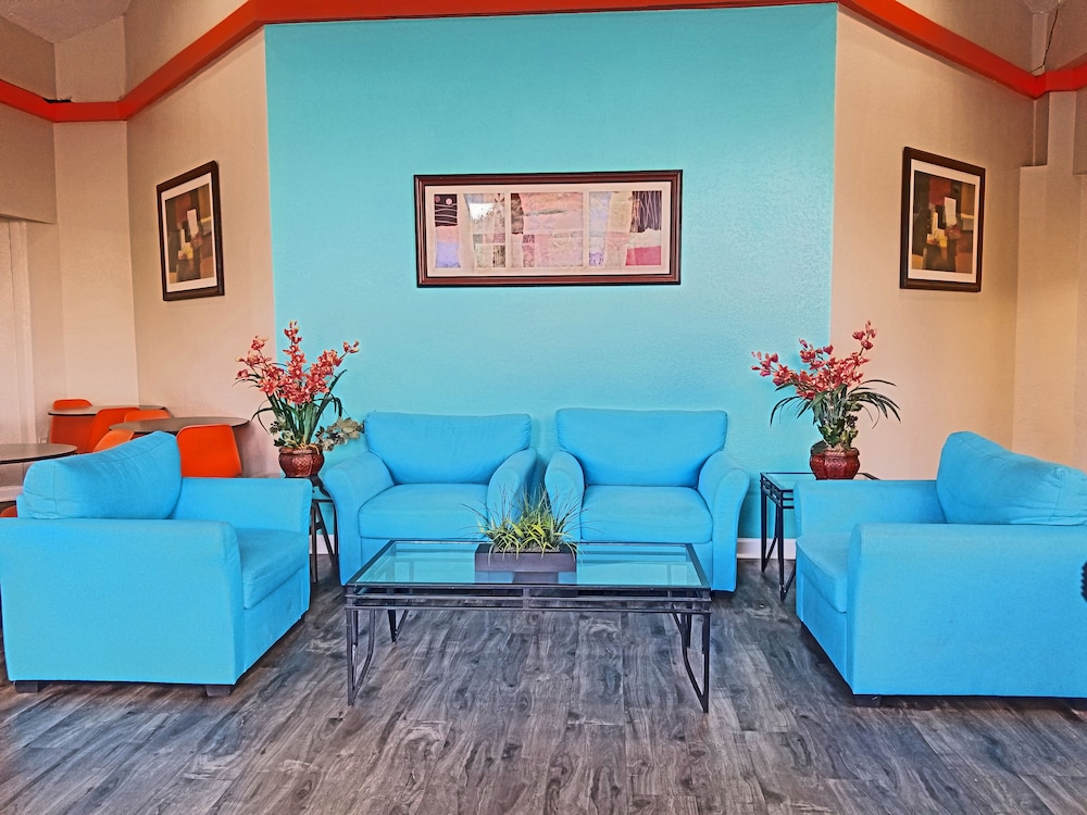 Howard Johnson by Wyndham Houston Hobby Airport 42/61