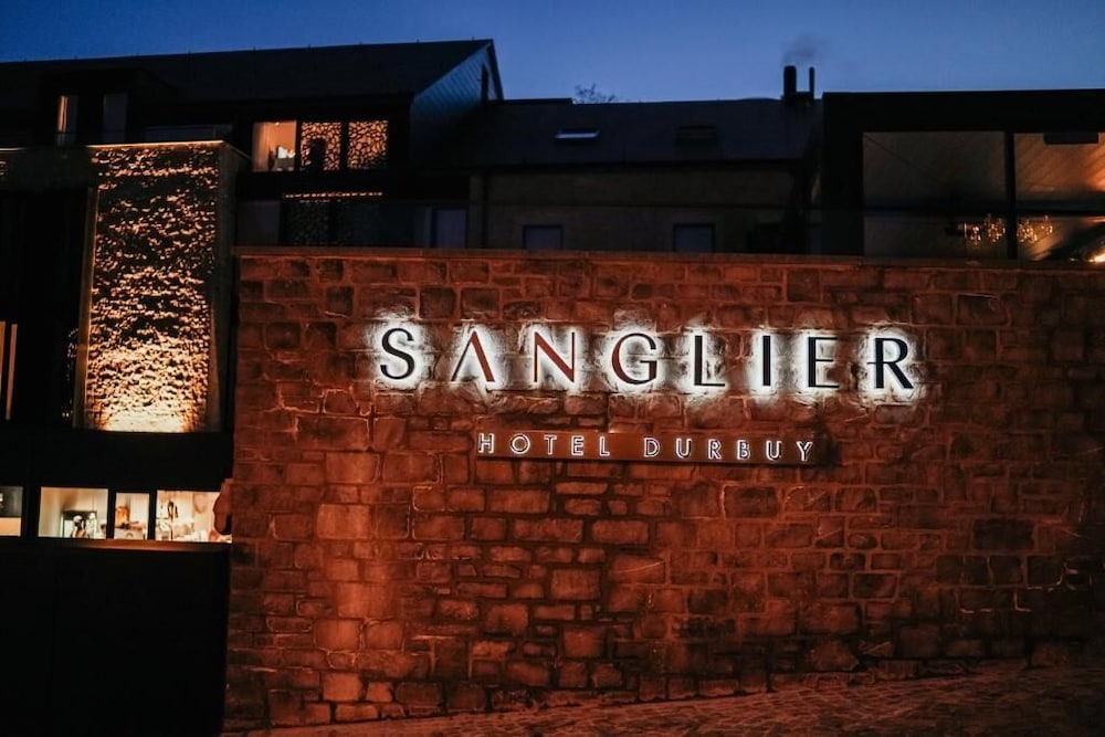 Hotel Sanglier 1/50