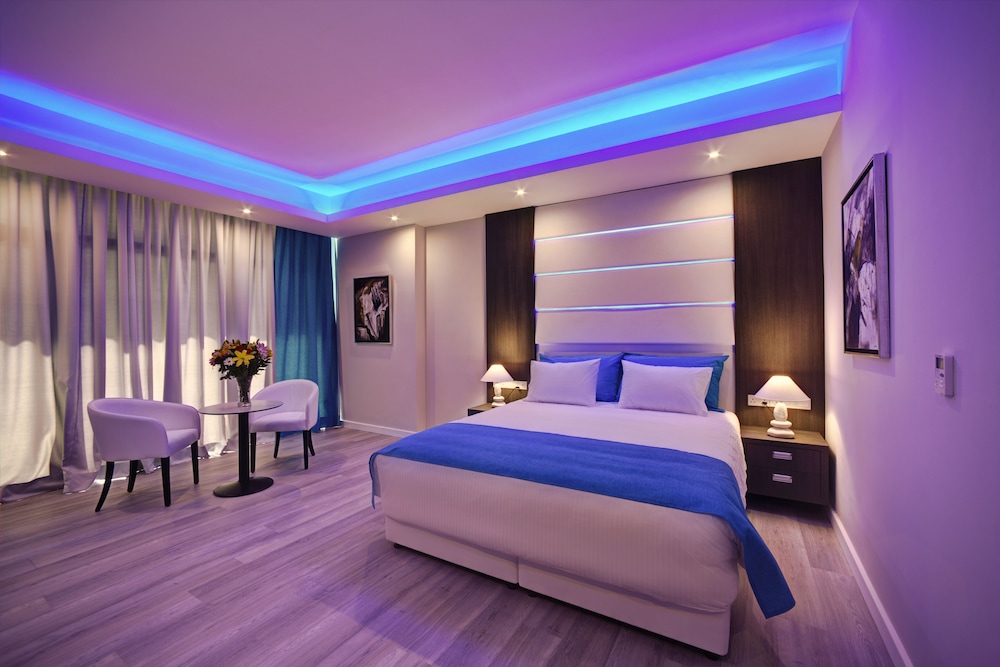 The Josephine Hotel 16/47