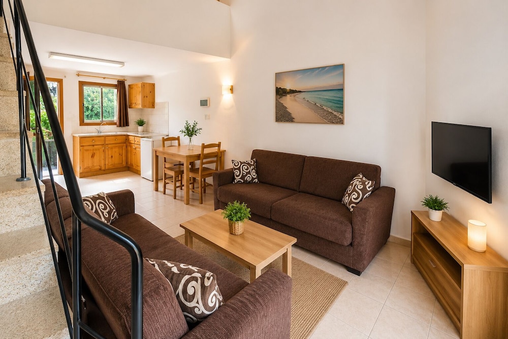 BARE HILL HOLIDAY VILLAGE 24/44