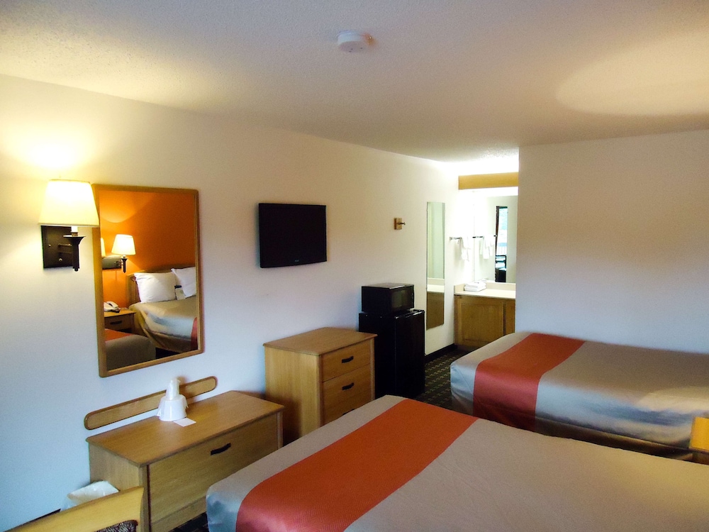 Motel6 Memphis, TN - East 29/53