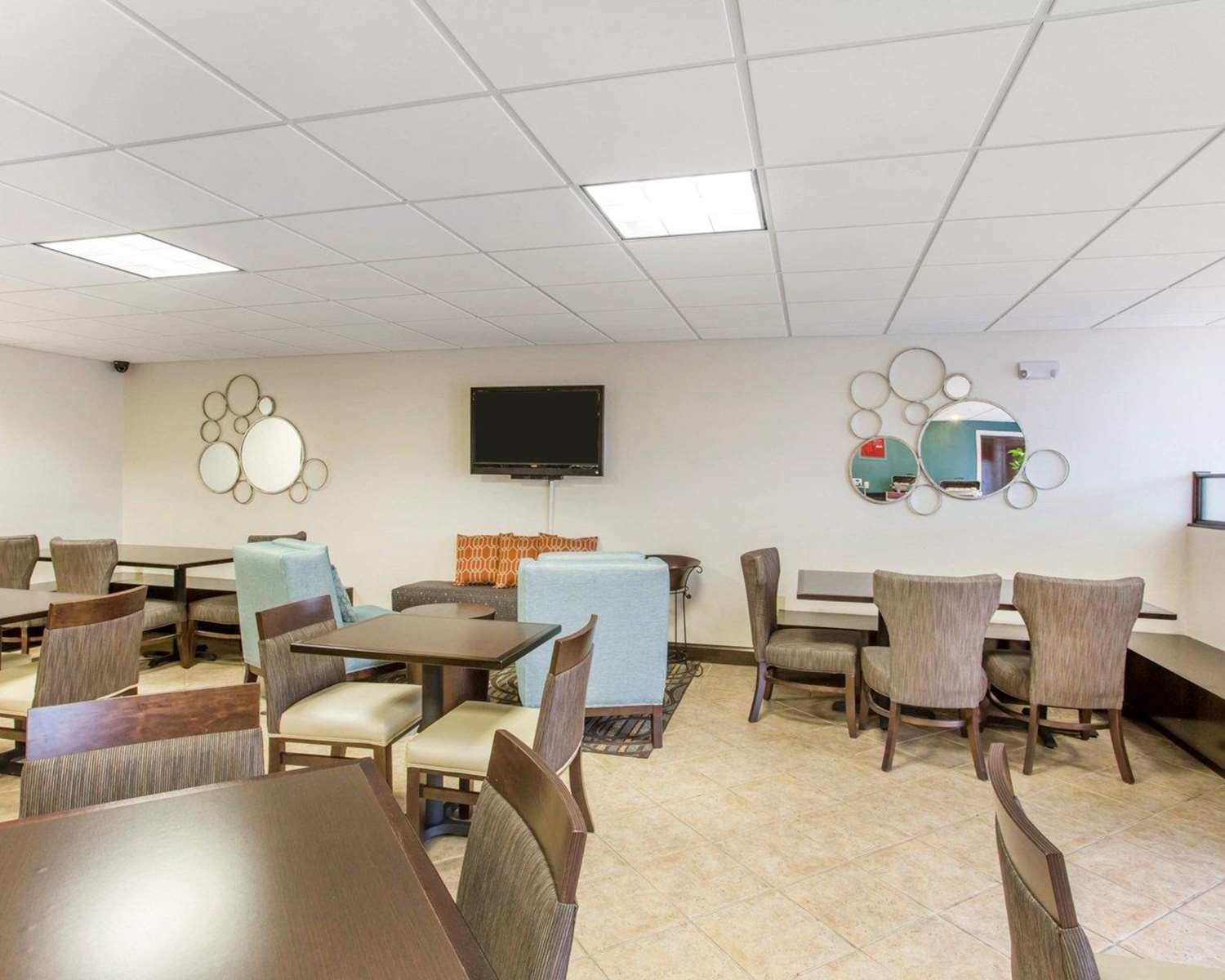 Comfort Suites Lebanon 22/30